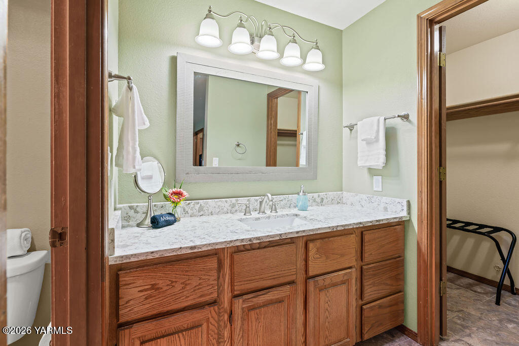 1408 Conrad Avenue Yakima, WA 98902 - Photo 14 of 18 1408ConradAveABNB-37