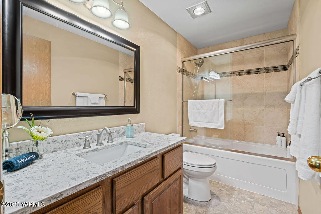 1408 Conrad Avenue Yakima, WA 98902 - Photo 10 of 18 1408ConradAveABNB-25