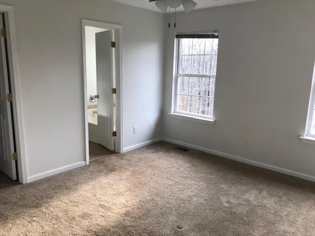 $379,900 | 4086 Parks Road, Flowery Branch, GA 30542