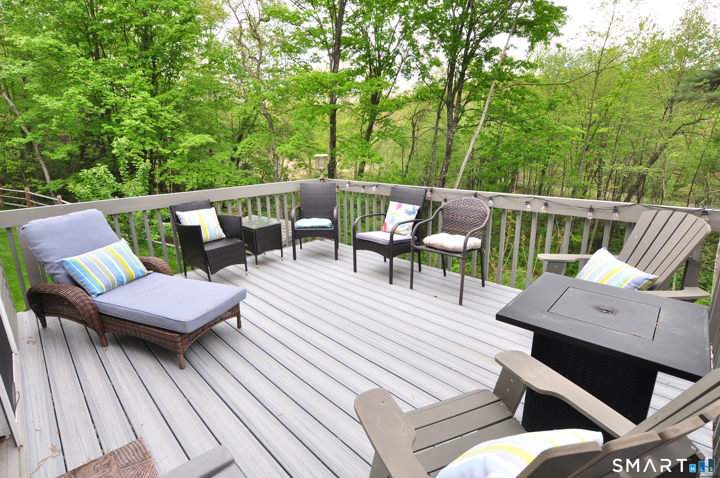 670 Quarry Road Suffield, CT 06093 - Photo 8 of 40