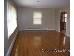 2737 East Sangamon Avenue Springfield, IL 62702 - Photo 5 of 21 Gallery Image 5