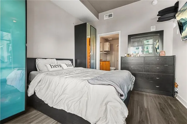 $259,000 | 250 Pharr Road Northeast, Unit 402, Atlanta, GA 30305