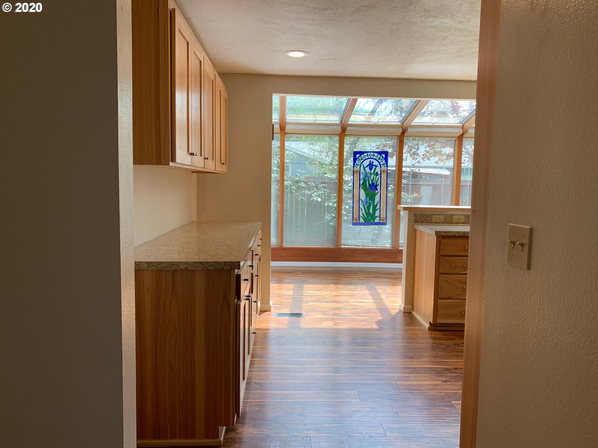 319 69th Place Springfield, OR 97478 - Photo 8 of 32