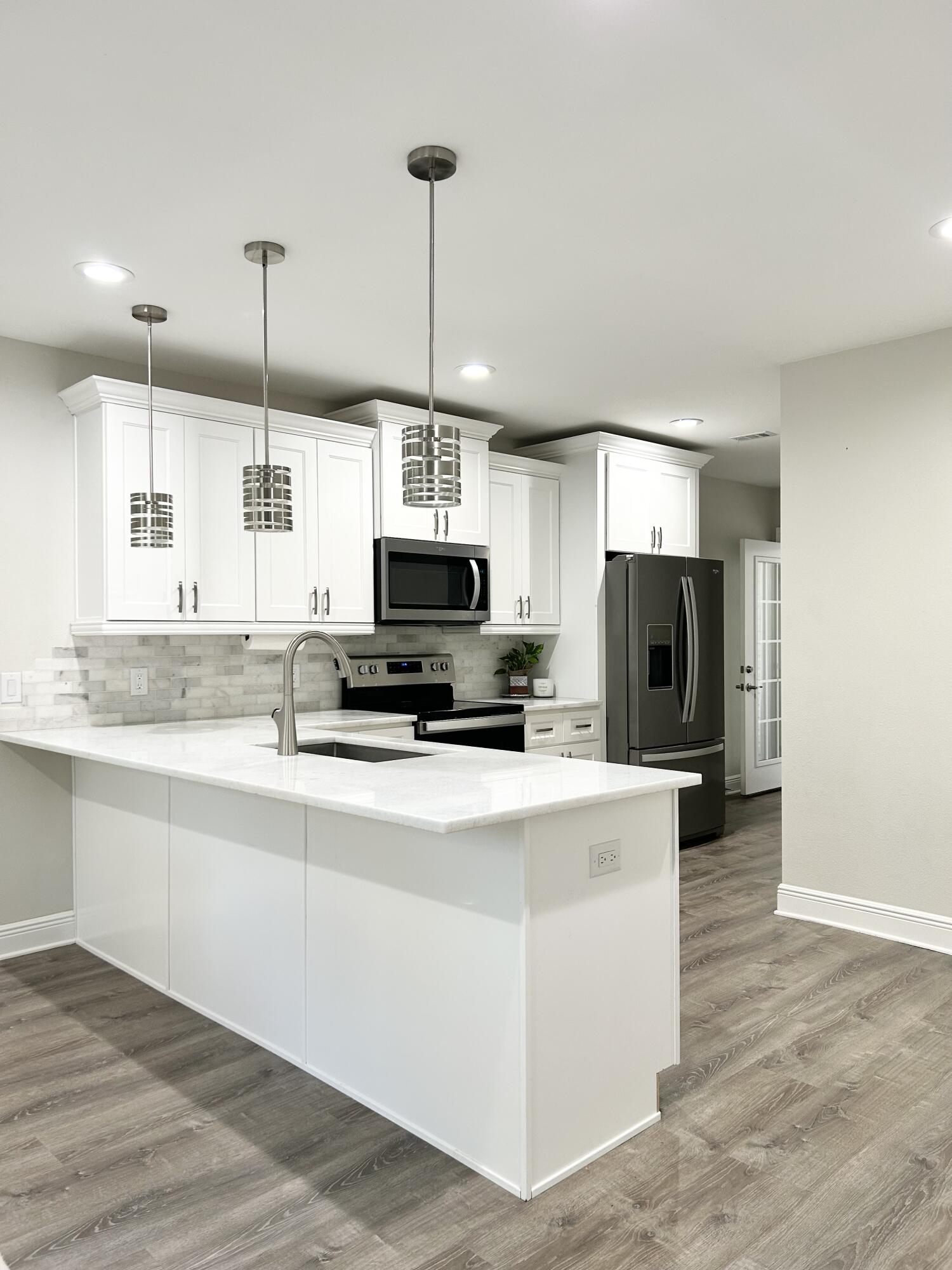 107 Beacons Bend Road Crestview, FL 32536 - Photo 3 of 12 IMG_8151