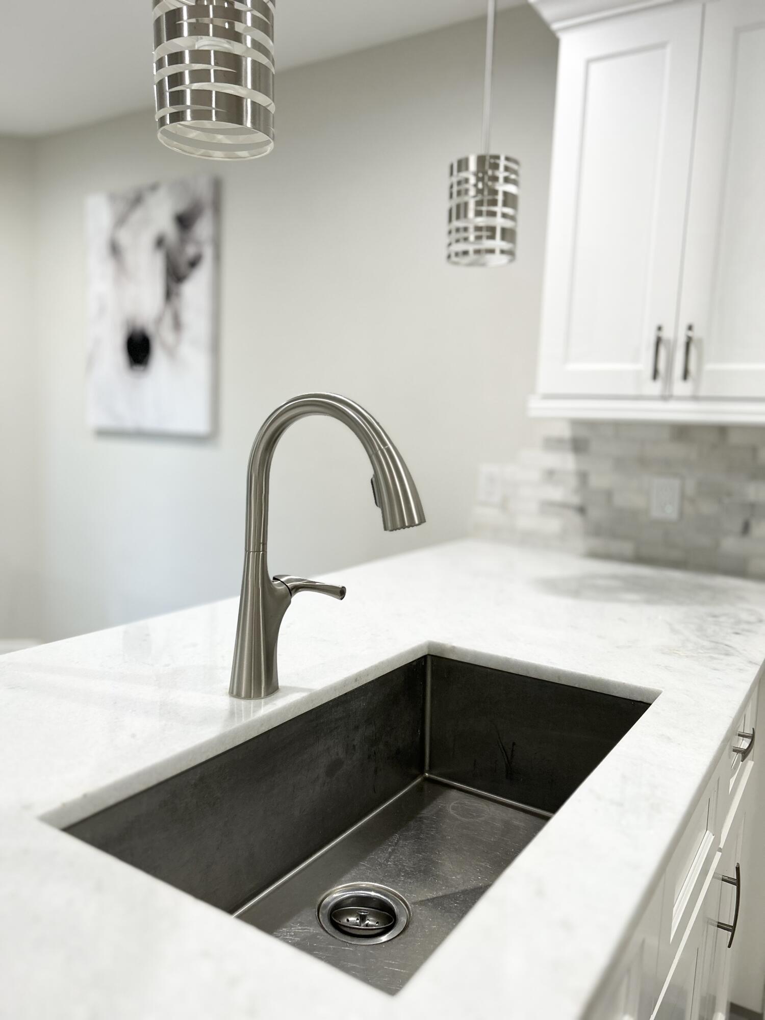 107 Beacons Bend Road Crestview, FL 32536 - Photo 4 of 12 IMG_8152