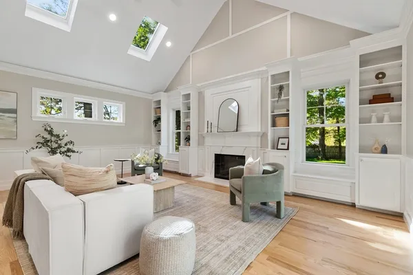 $3,100,000 | 18 Robinson Road, Lexington, MA 02420