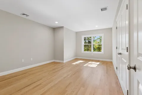 $3,250,000 | 18 Robinson Road, Lexington, MA 02420