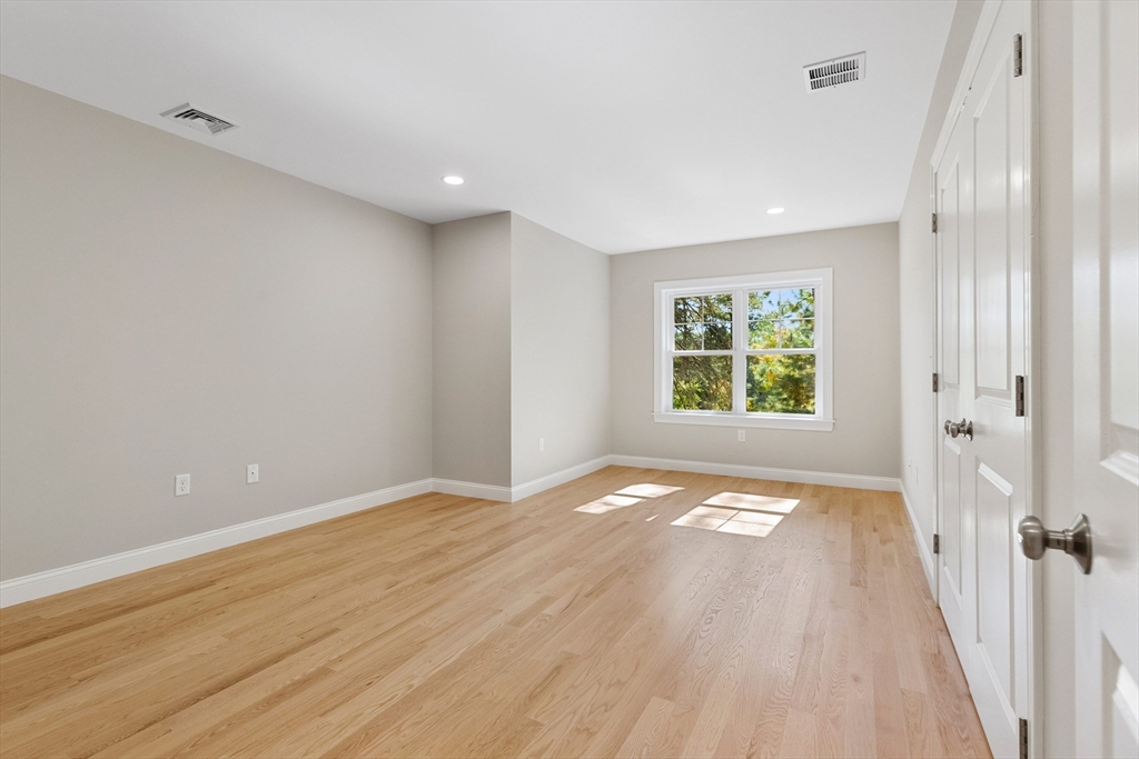 18 Robinson Road Lexington, MA 02420 - Photo 19 of 37