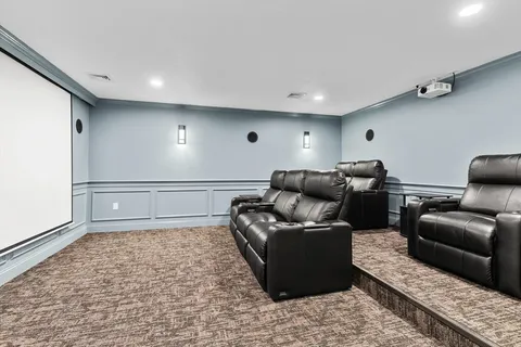 $3,250,000 | 18 Robinson Road, Lexington, MA 02420