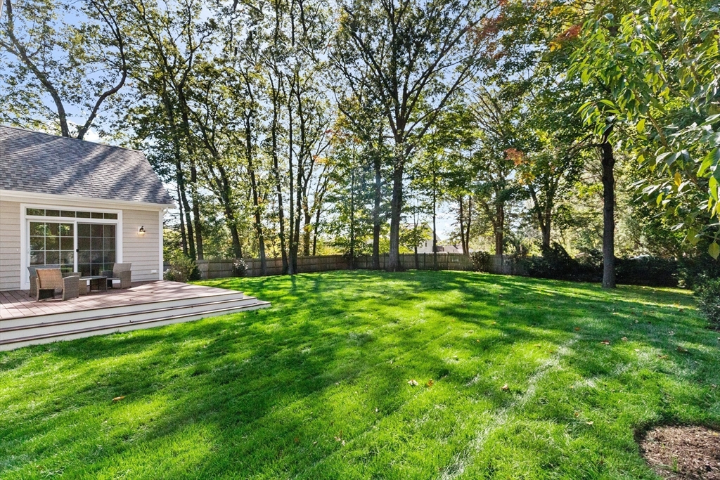 18 Robinson Road Lexington, MA 02420 - Photo 35 of 37