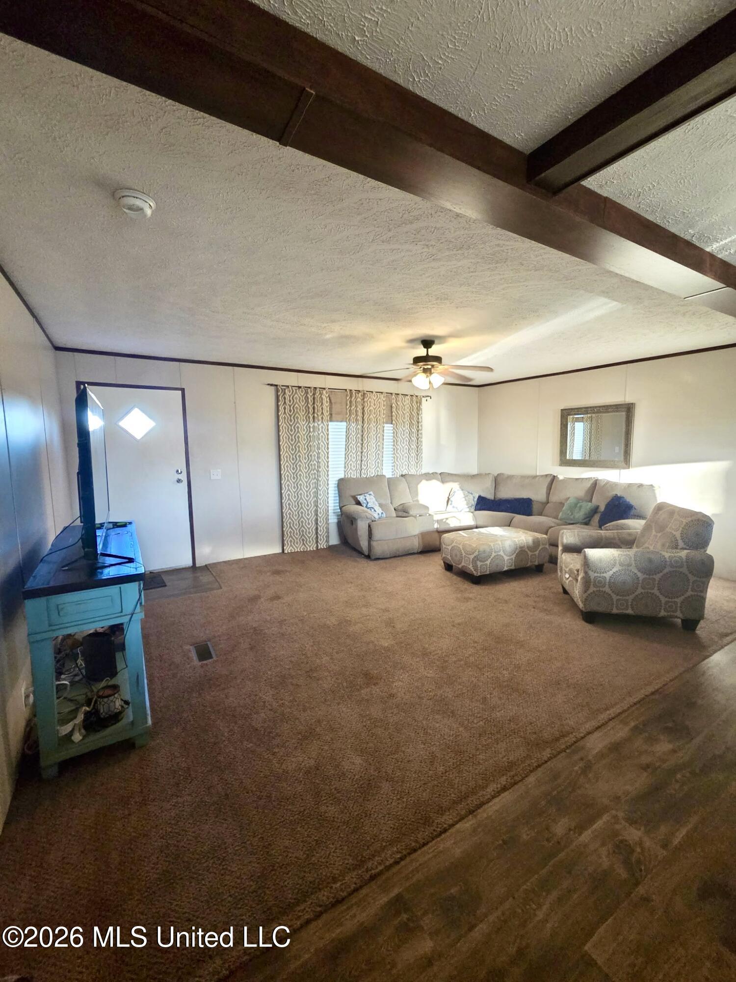 4138 Old Hillsboro Road Forest, MS 39074 - Photo 2 of 17 Living Room
