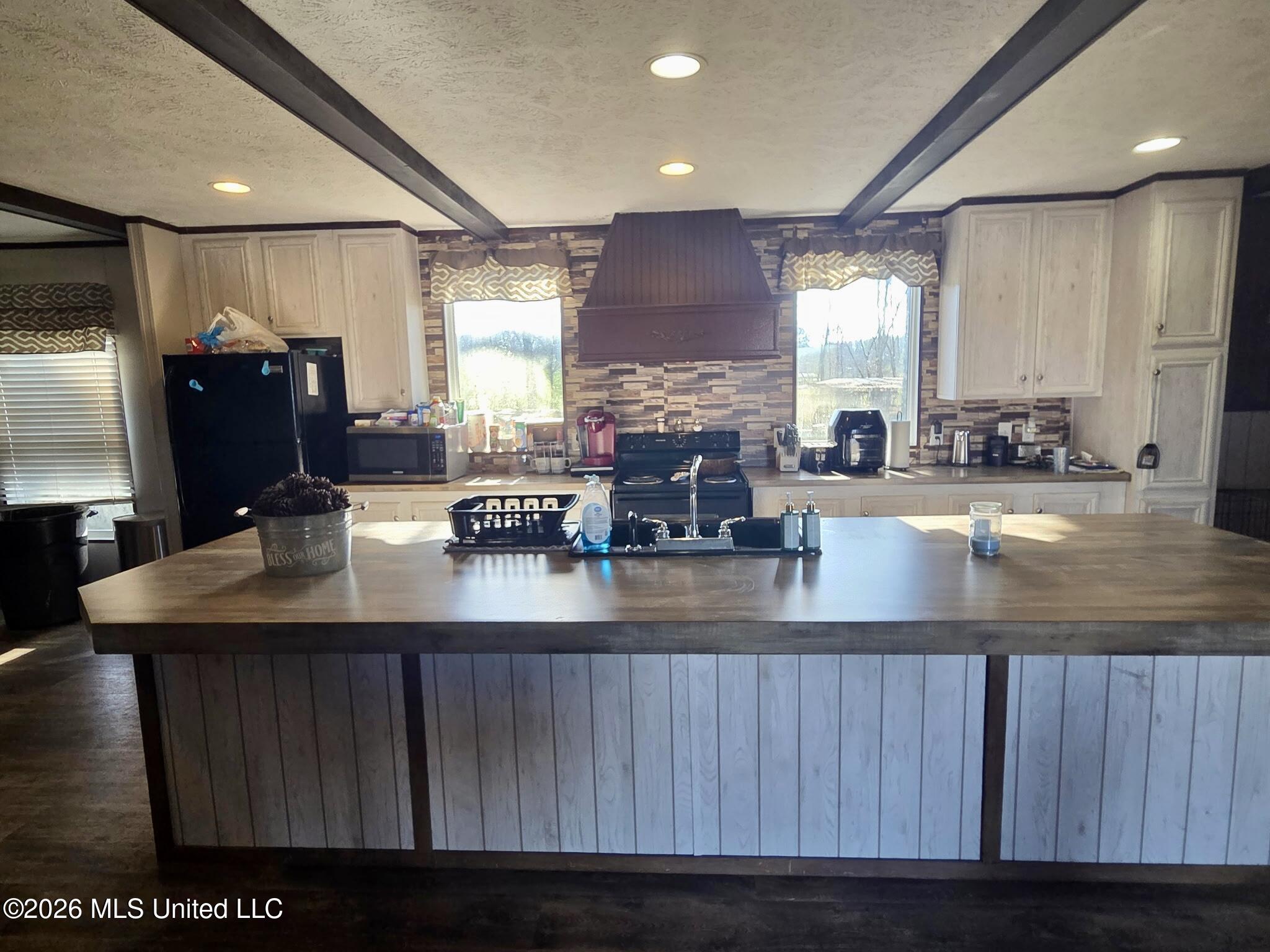 4138 Old Hillsboro Road Forest, MS 39074 - Photo 3 of 17 Kitchen