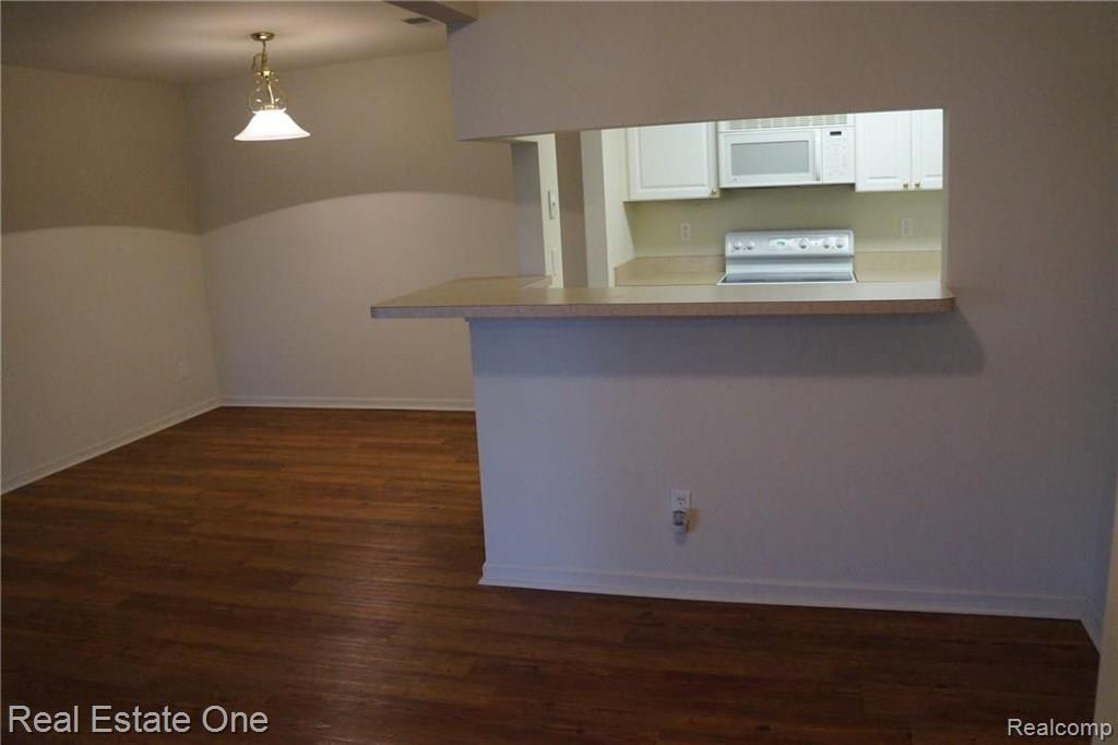 3562 Tremonte Circle, Unit 127 Rochester, MI 48306 - Photo 8 of 24