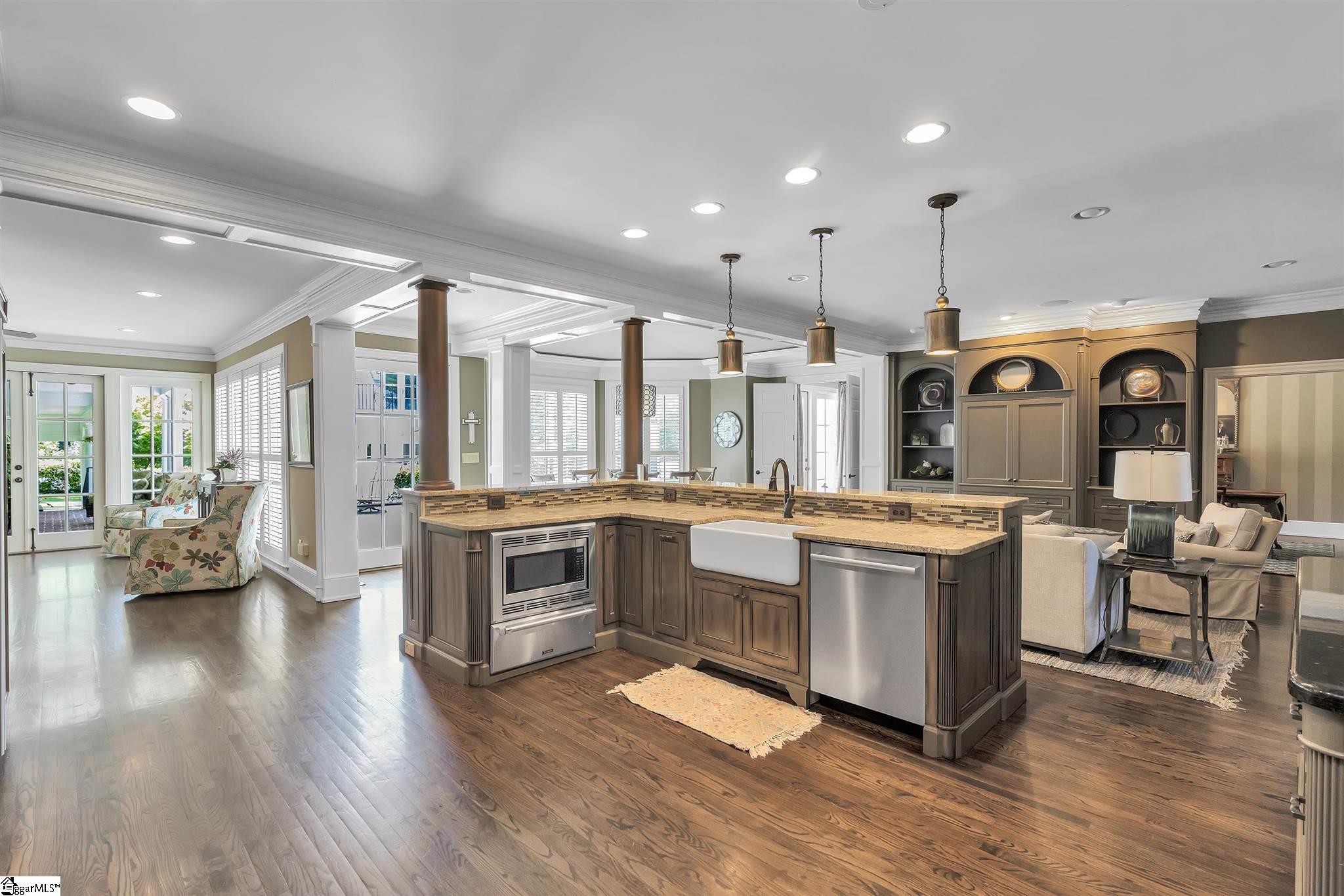 11 Collins Creek Road Greenville, SC 29607 - Photo 7 of 36