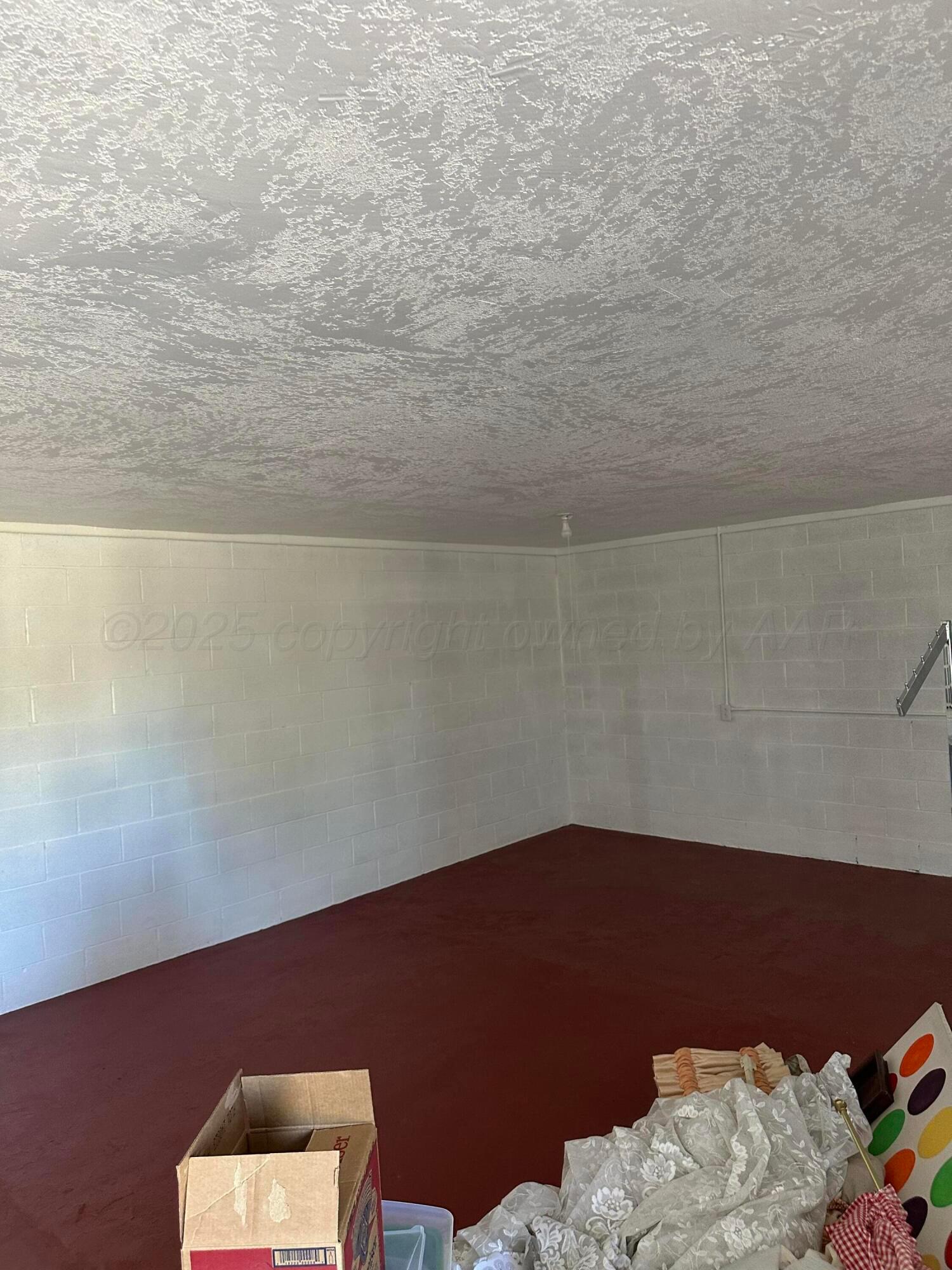 1021 Jackson Street Borger, TX 79007 - Photo 17 of 26 a close up of a sink