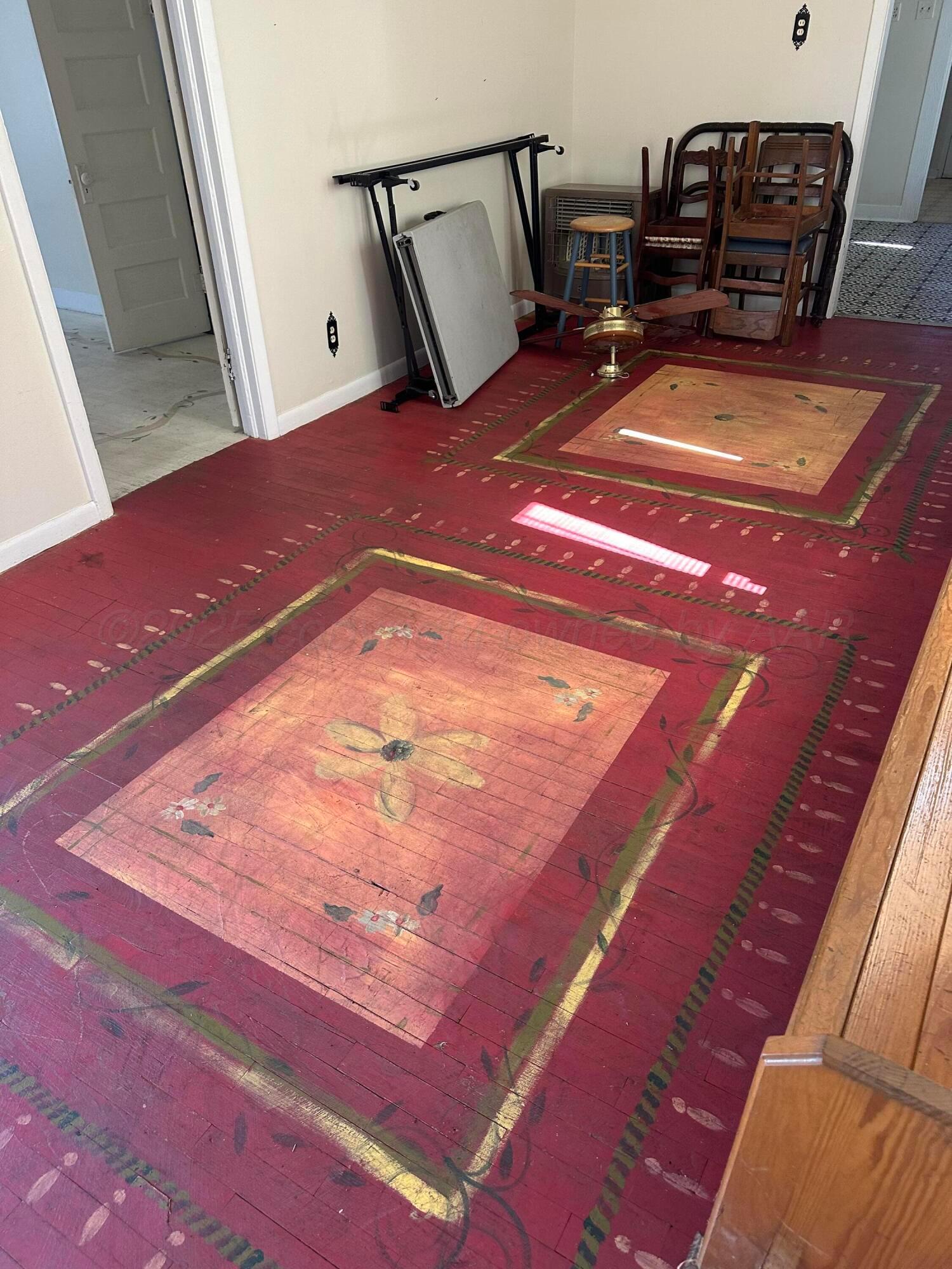 1021 Jackson Street Borger, TX 79007 - Photo 8 of 26