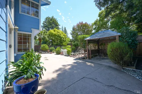 $875,000 | 2126 St Augustine Circle, Petaluma, CA 94954