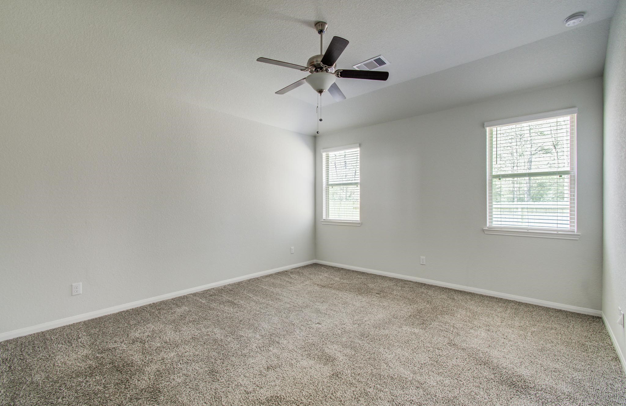 2009 Cedar Lane Conroe, TX 77301 - Photo 15 of 29 Primary Bedroom