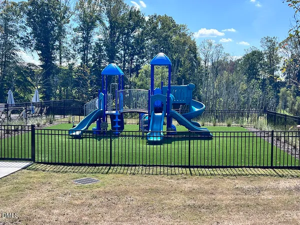 $2,025 | 163 Siebold Street, Unit 458, Garner, NC 27529