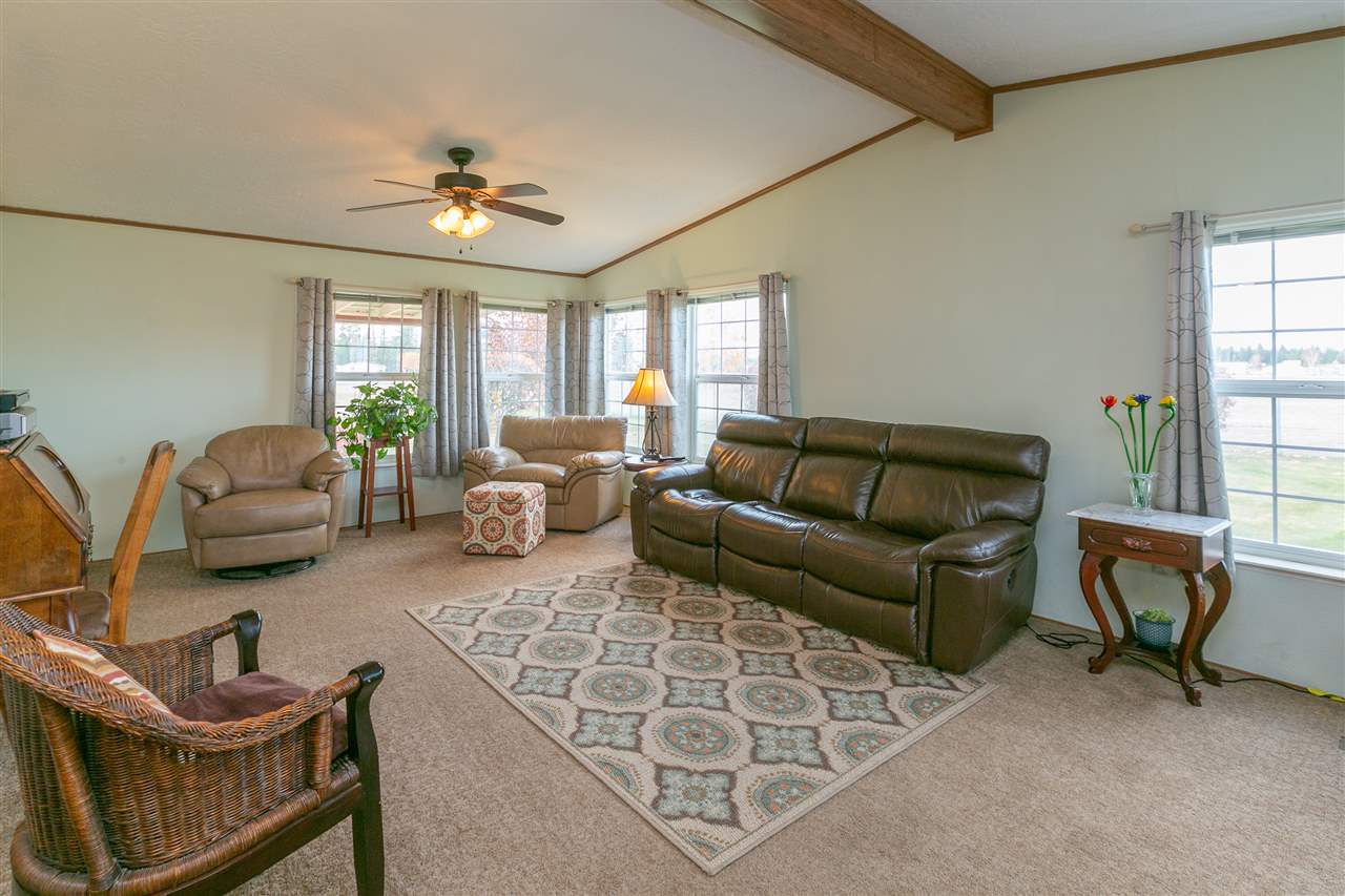 22011 North Chronicle Lane Colbert, WA 99005 - Photo 4 of 20 Gallery Image 4