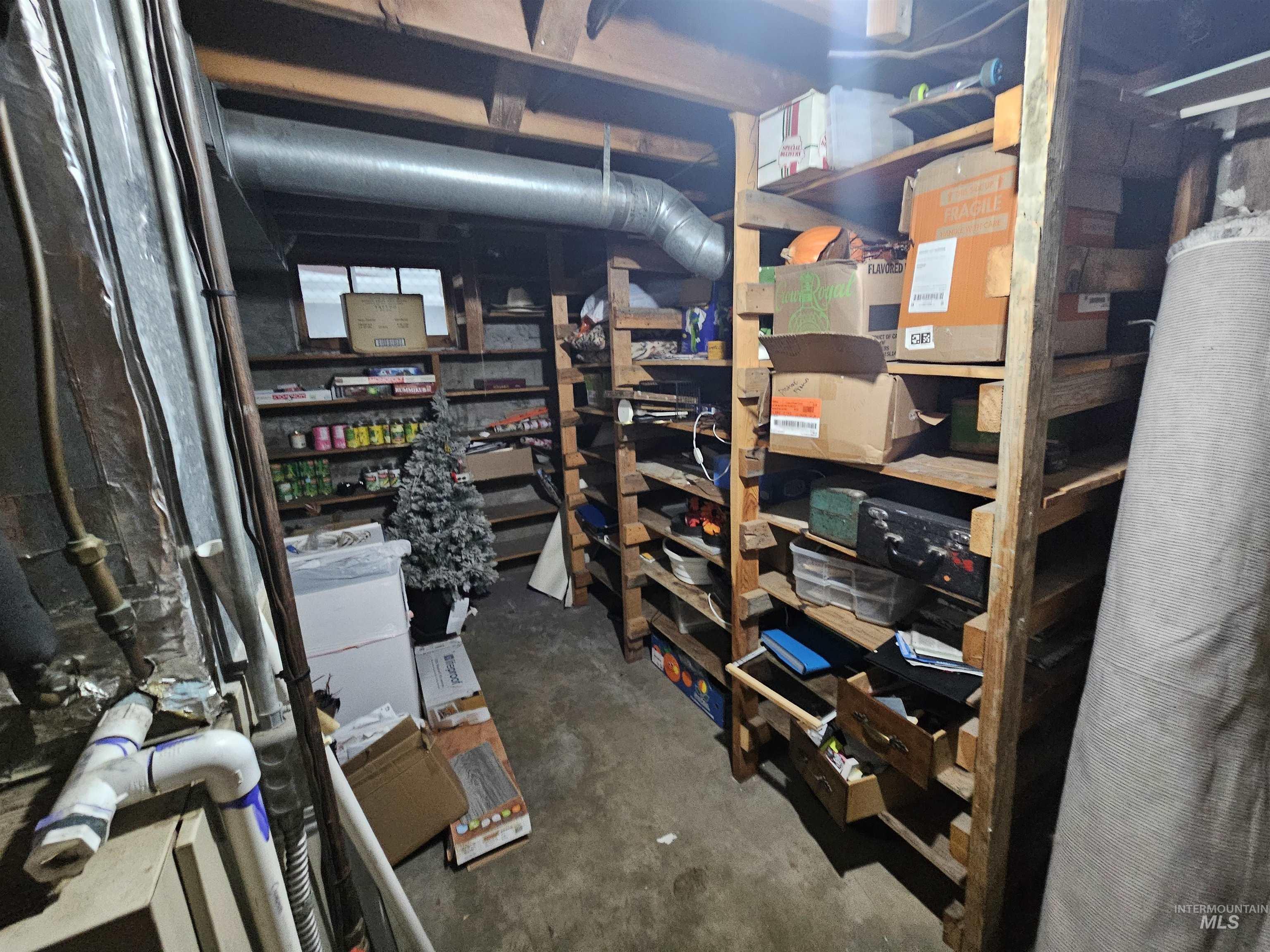 616 12th Street Clarkston, WA 99403 - Photo 19 of 24 View of storage room