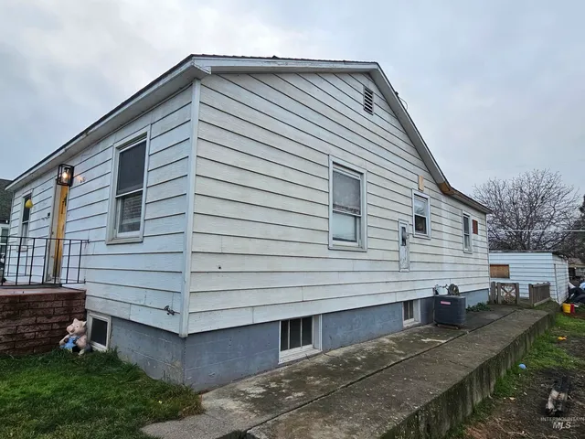 $229,900 | 616 12th Street, Clarkston, WA 99403