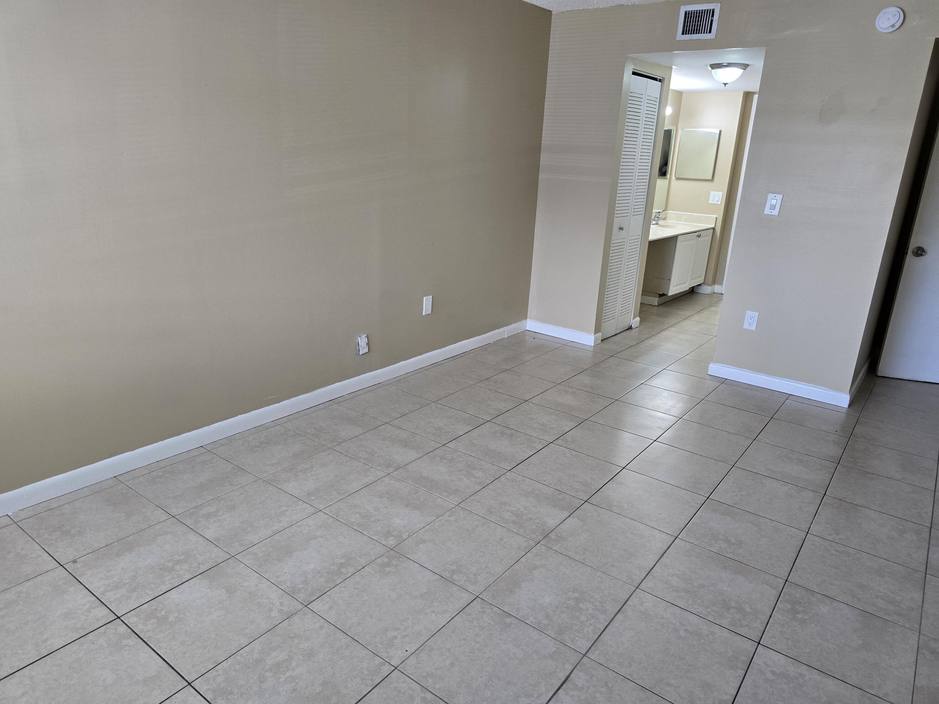 711 North Pine Island Road, Unit 213 Plantation, FL 33324 - Photo 12 of 18 20260502_122826
