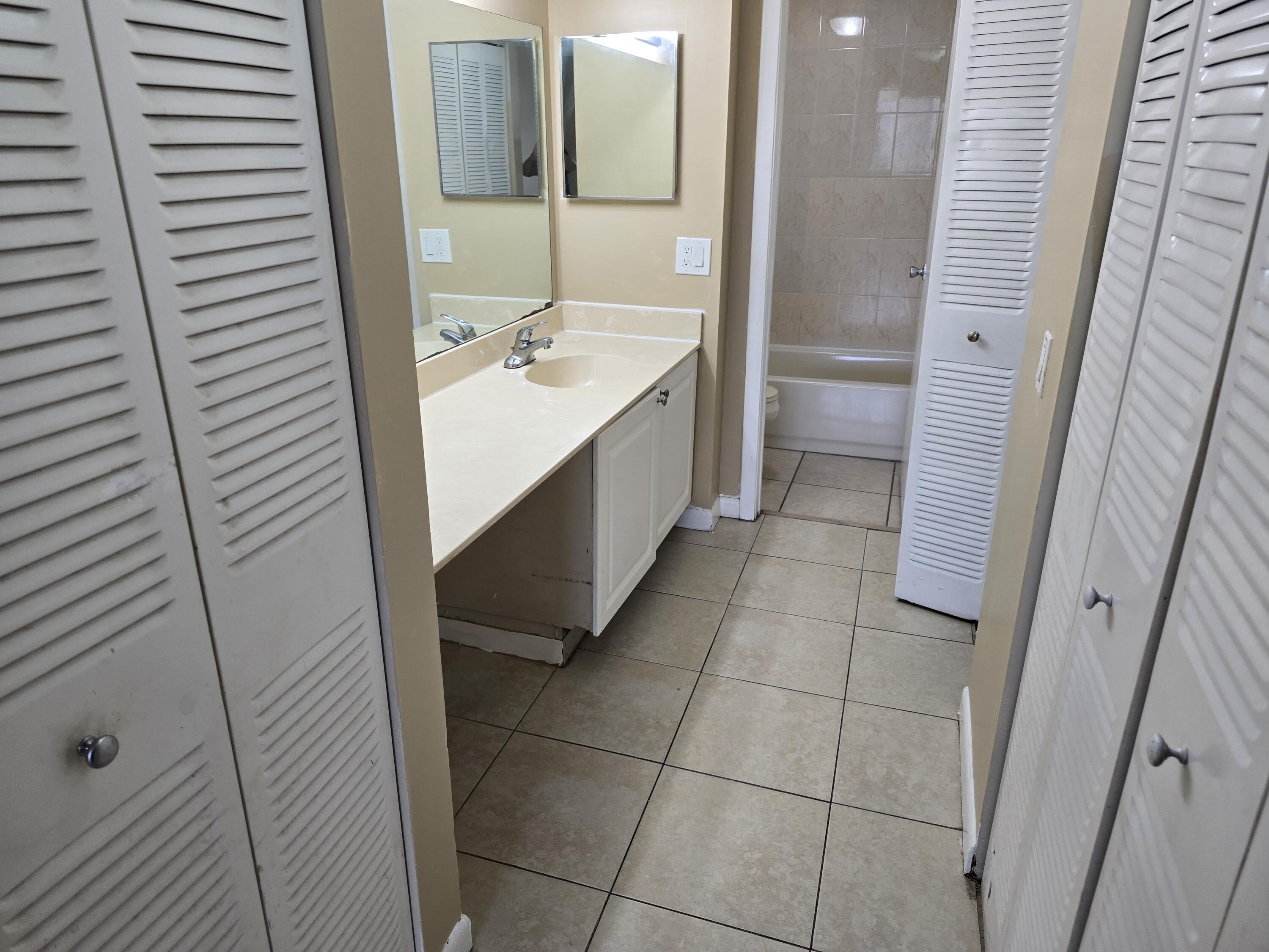 711 North Pine Island Road, Unit 213 Plantation, FL 33324 - Photo 14 of 18 20260502_122848