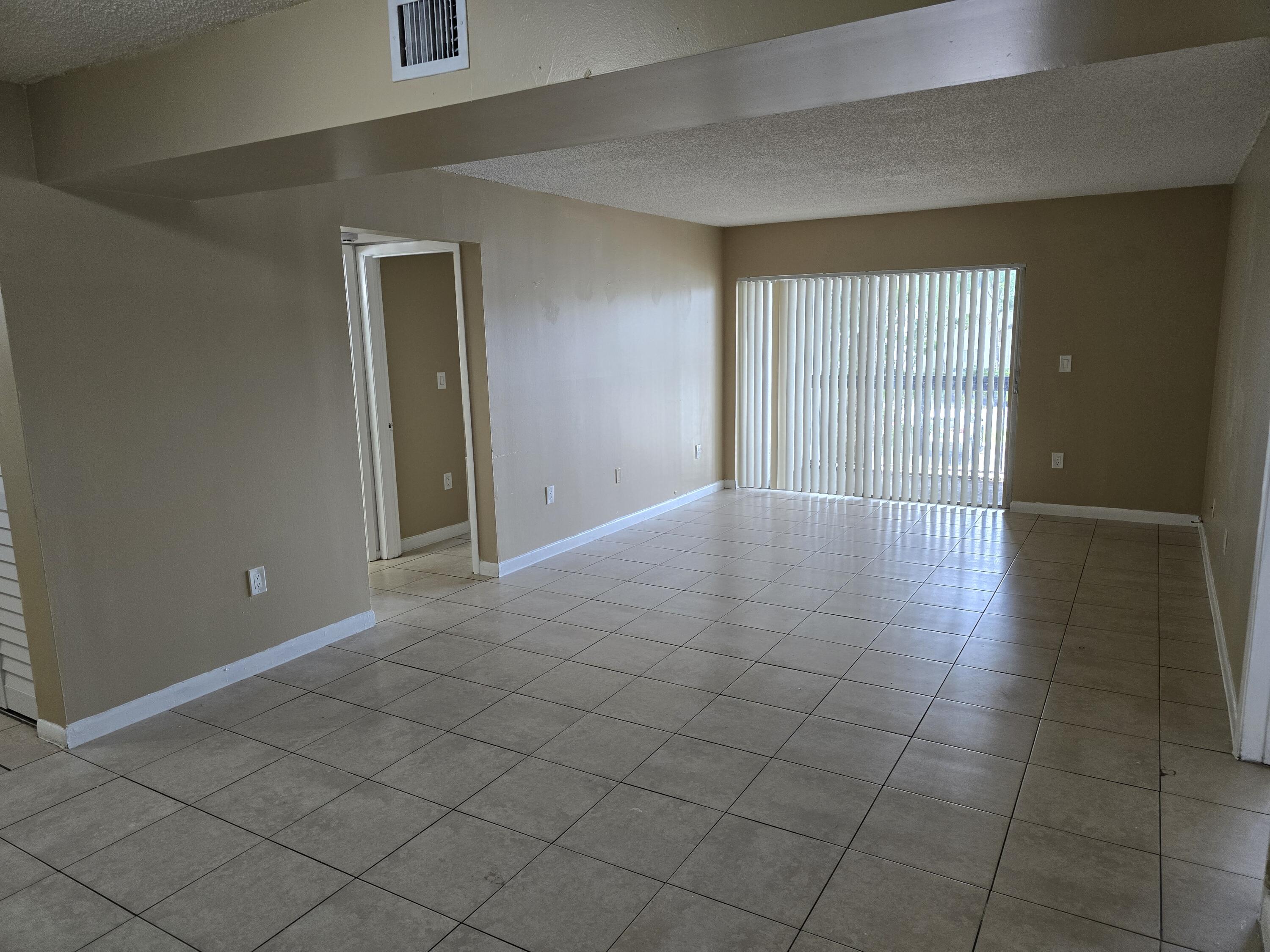 711 North Pine Island Road, Unit 213 Plantation, FL 33324 - Photo 7 of 18 20260502_122545
