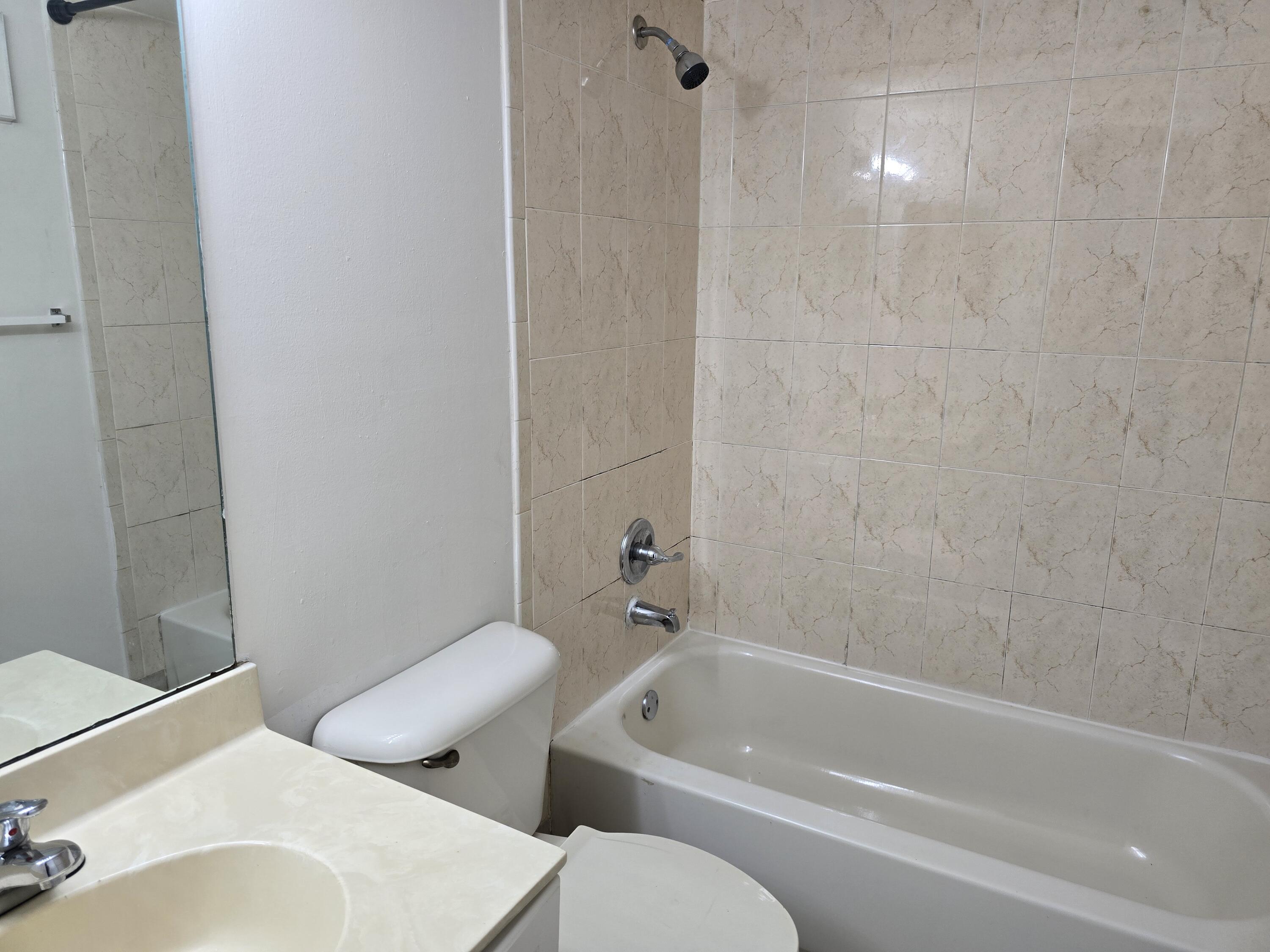 711 North Pine Island Road, Unit 213 Plantation, FL 33324 - Photo 10 of 18 20260502_122634