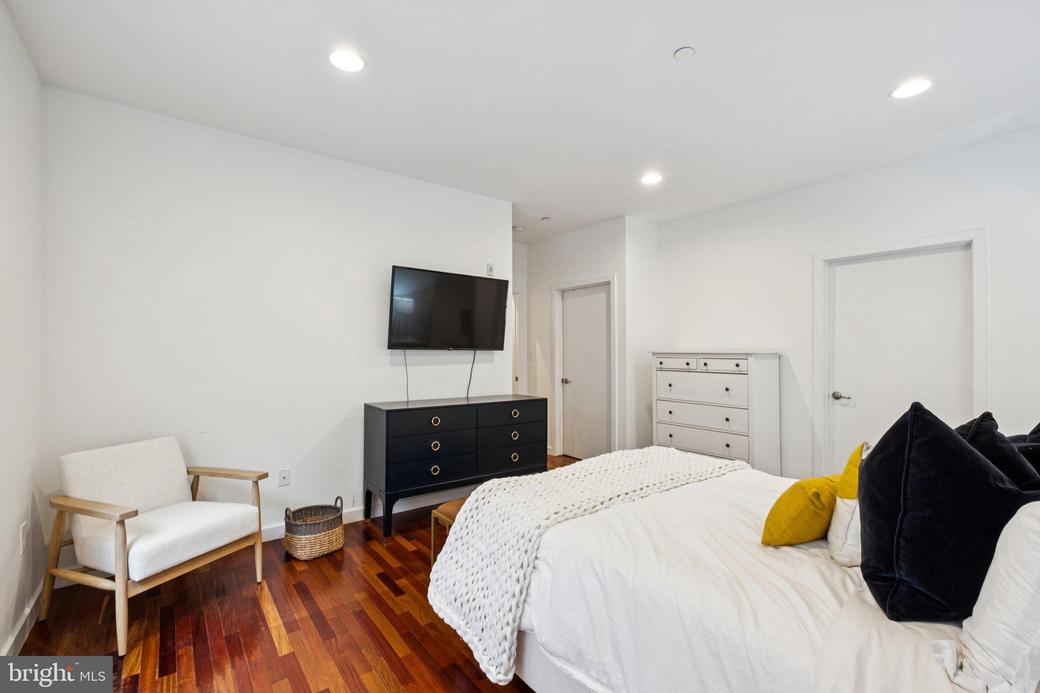 2000 Kimball Street, Unit B4 Philadelphia, PA 19146 - Photo 16 of 23 Primary Bedroom