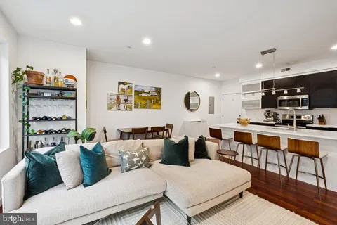 $550,000 | 2000 Kimball Street, Unit B4, Philadelphia, PA 19146