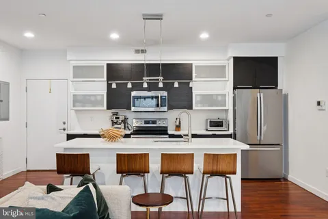 $550,000 | 2000 Kimball Street, Unit B4, Philadelphia, PA 19146