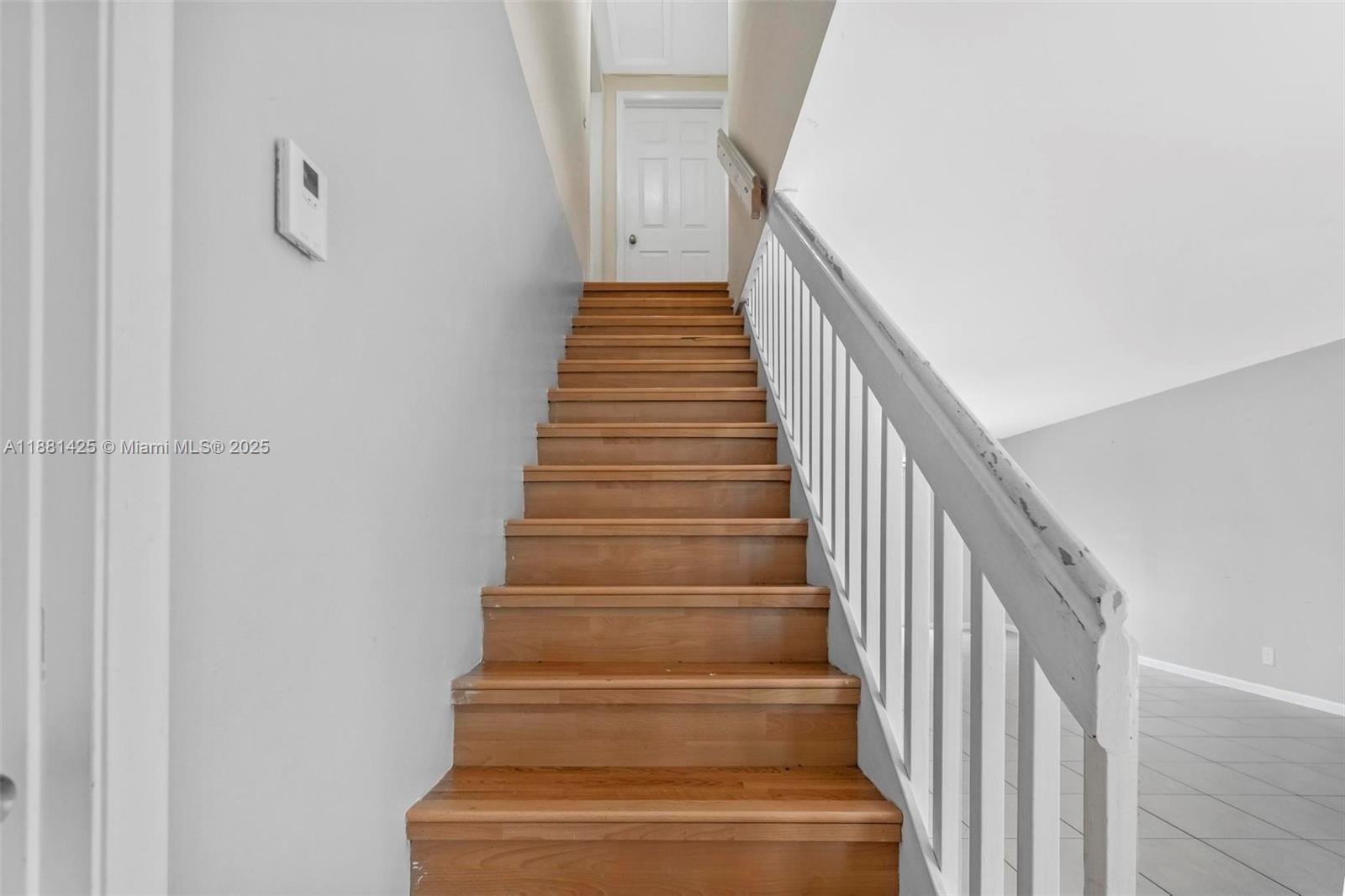 5119 Oak Hill Road Delray Beach, FL 33484 - Photo 24 of 48 a view of entryway