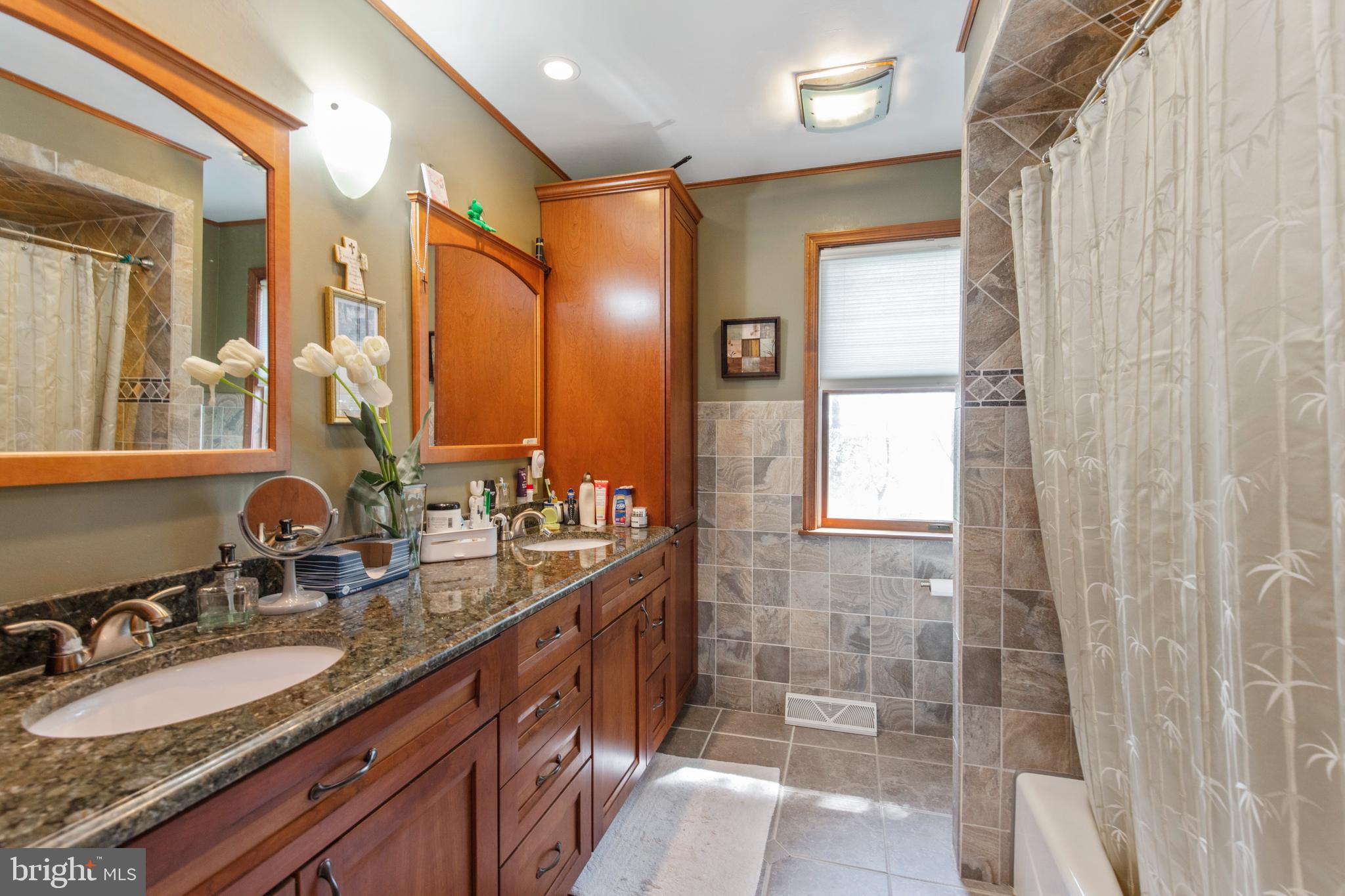 4876 Vera Cruz Road Center Valley, PA 18034 - Photo 14 of 29 Gallery Image 14