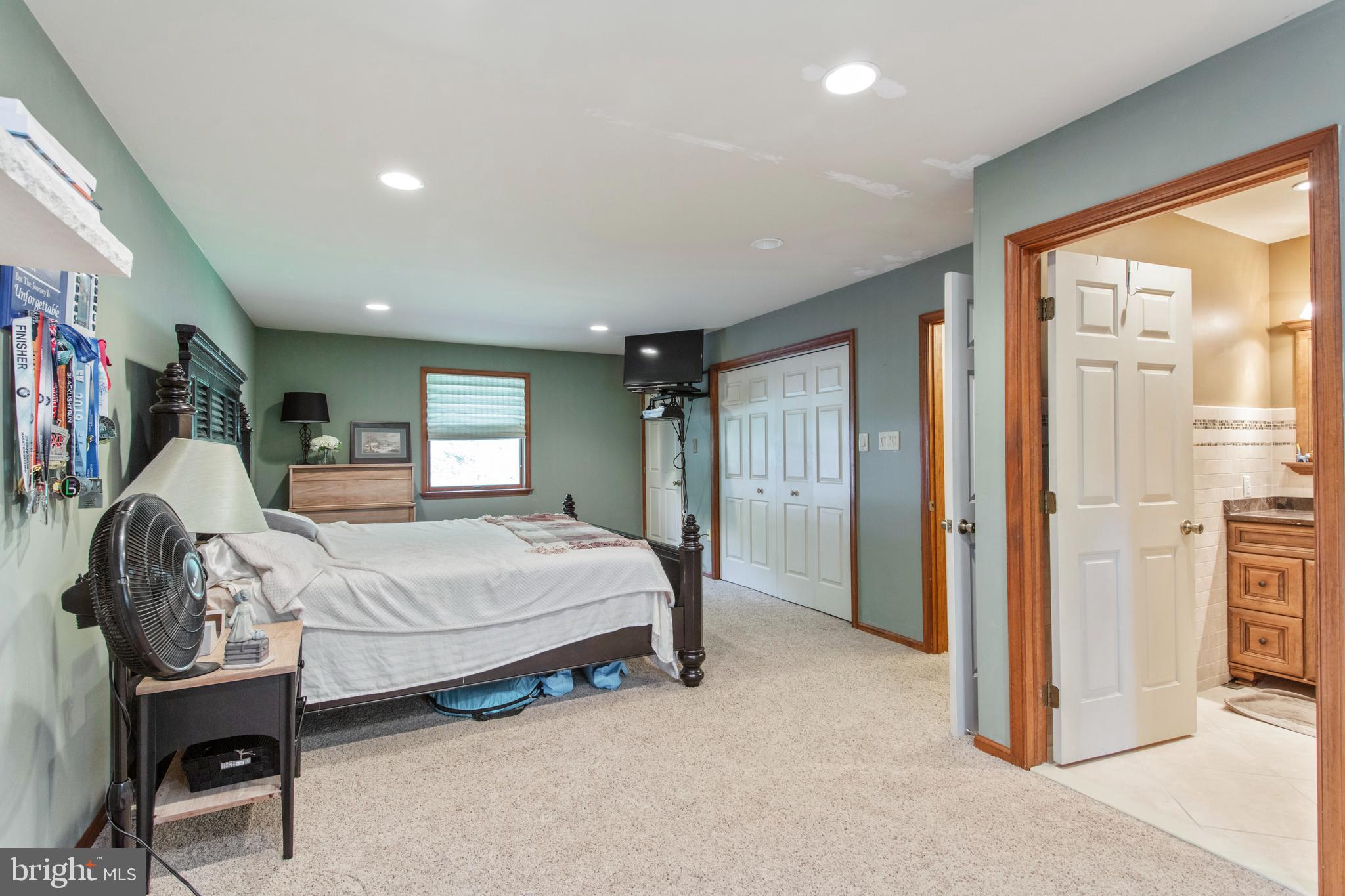 4876 Vera Cruz Road Center Valley, PA 18034 - Photo 17 of 29 Gallery Image 17