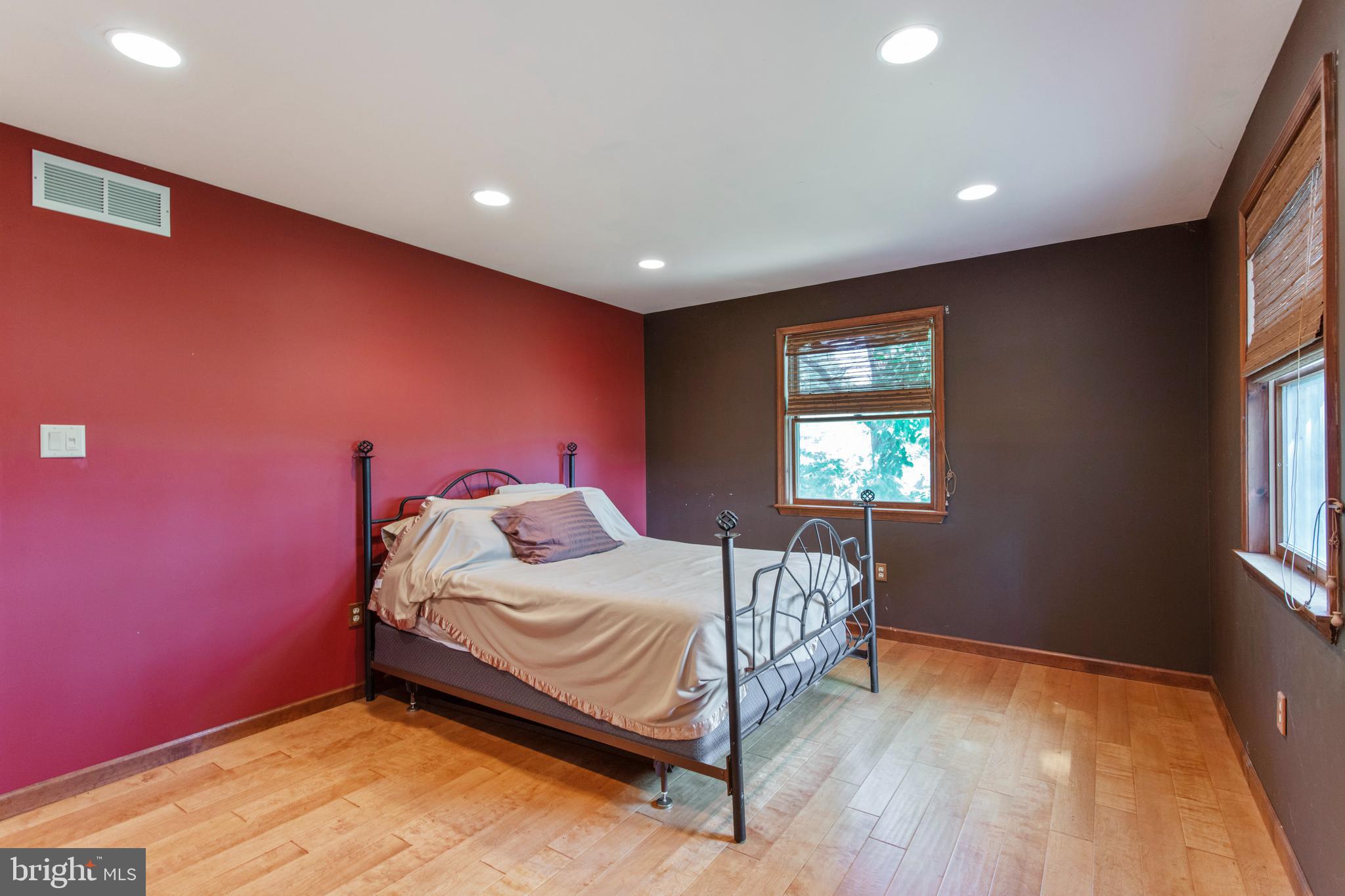 4876 Vera Cruz Road Center Valley, PA 18034 - Photo 21 of 29 Gallery Image 21