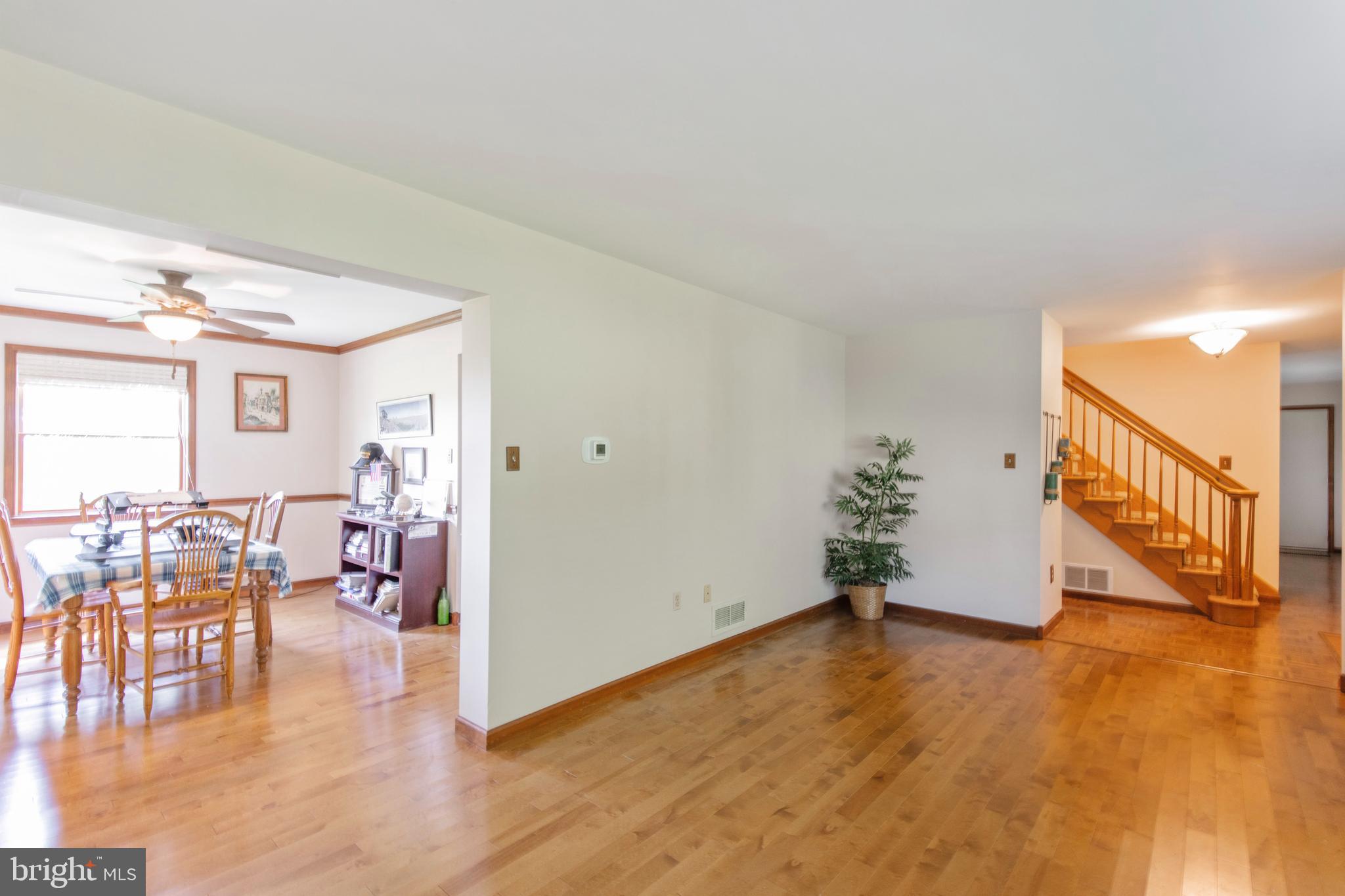 4876 Vera Cruz Road Center Valley, PA 18034 - Photo 4 of 29 Gallery Image 4