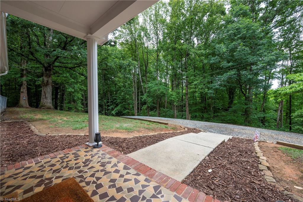 6404 Walnut Cove Road Walkertown, NC 27051 - Photo 5 of 44