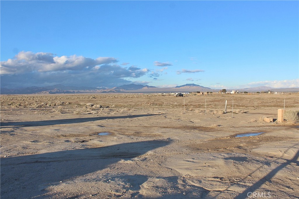 11 Sunrise Road Lucerne Valley, CA 92356 - Photo 3 of 5 a view of an ocean beach