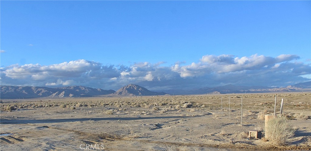 11 Sunrise Road Lucerne Valley, CA 92356 - Photo 5 of 5 a view of a large building