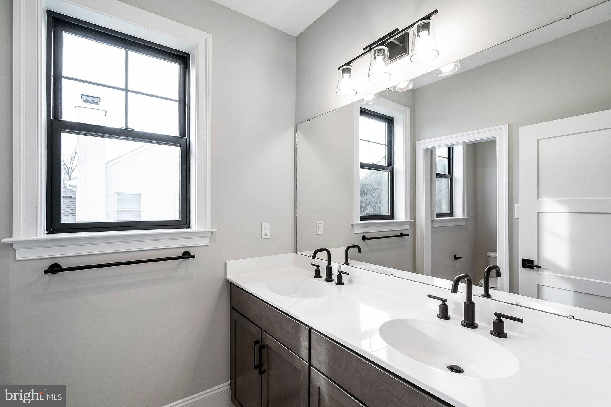 918 Croton Road Wayne, PA 19087 - Photo 8 of 35