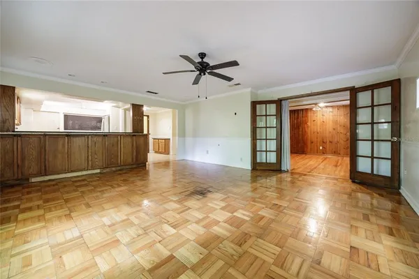 a view of a back yard with of the trees