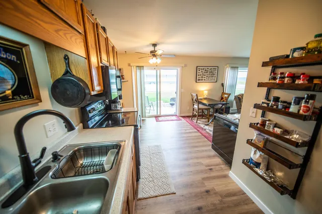 $170,000 | 545 1st Avenue Southwest, Unit C, Plainview, MN 55964