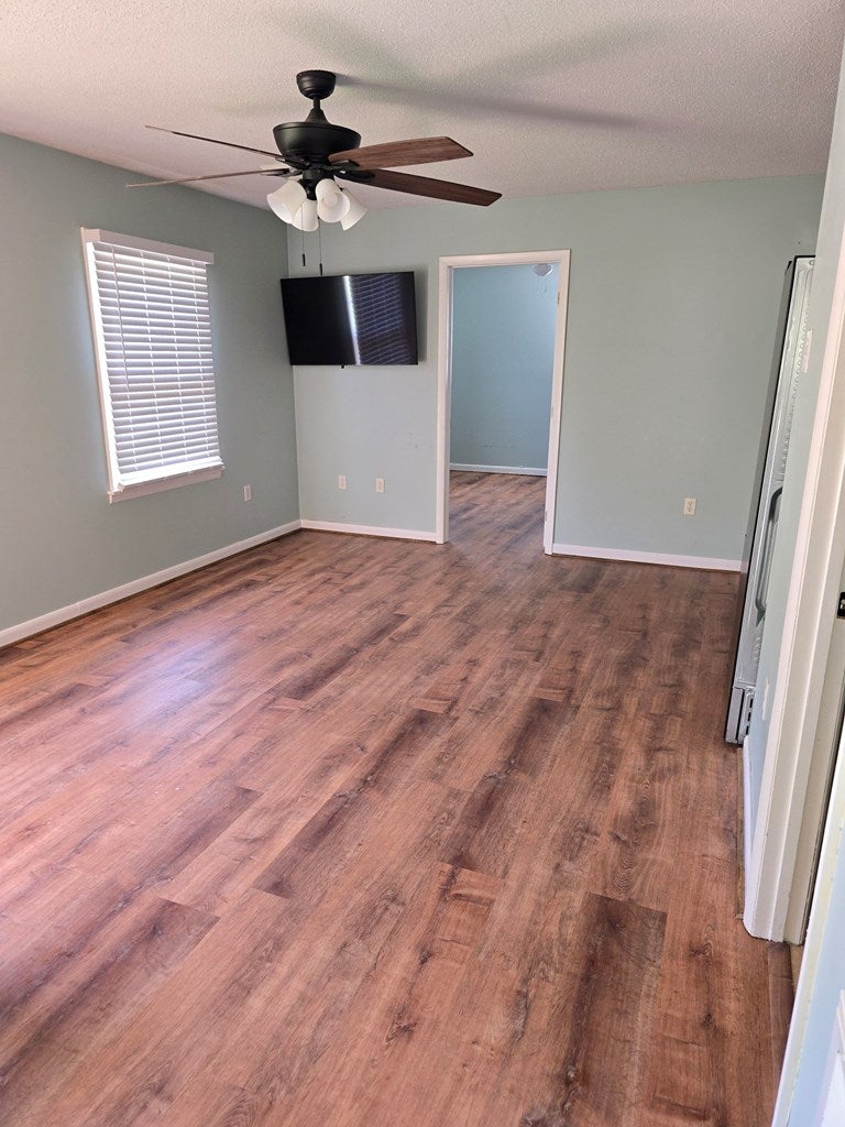 405 Rodefer Street Southwest Abingdon, VA 24210 - Photo 8 of 22 Gallery Image 8
