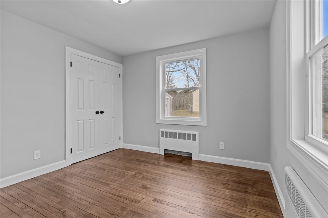 294 Miantonomo Drive Warwick, RI 02888 - Photo 11 of 49