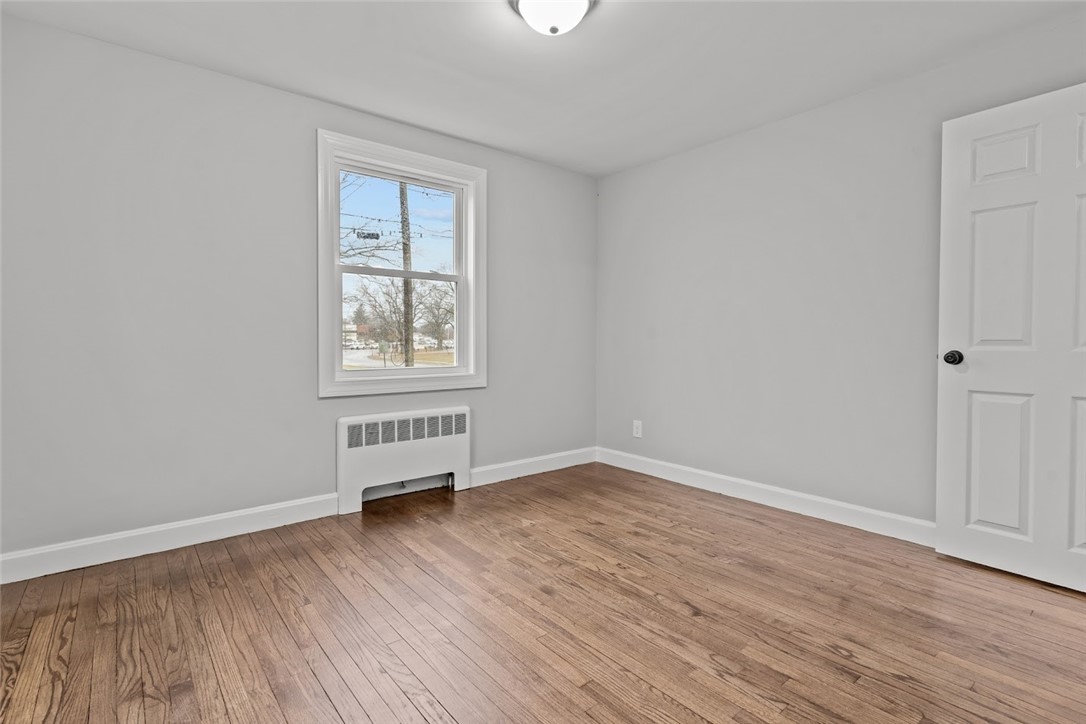 294 Miantonomo Drive Warwick, RI 02888 - Photo 14 of 49