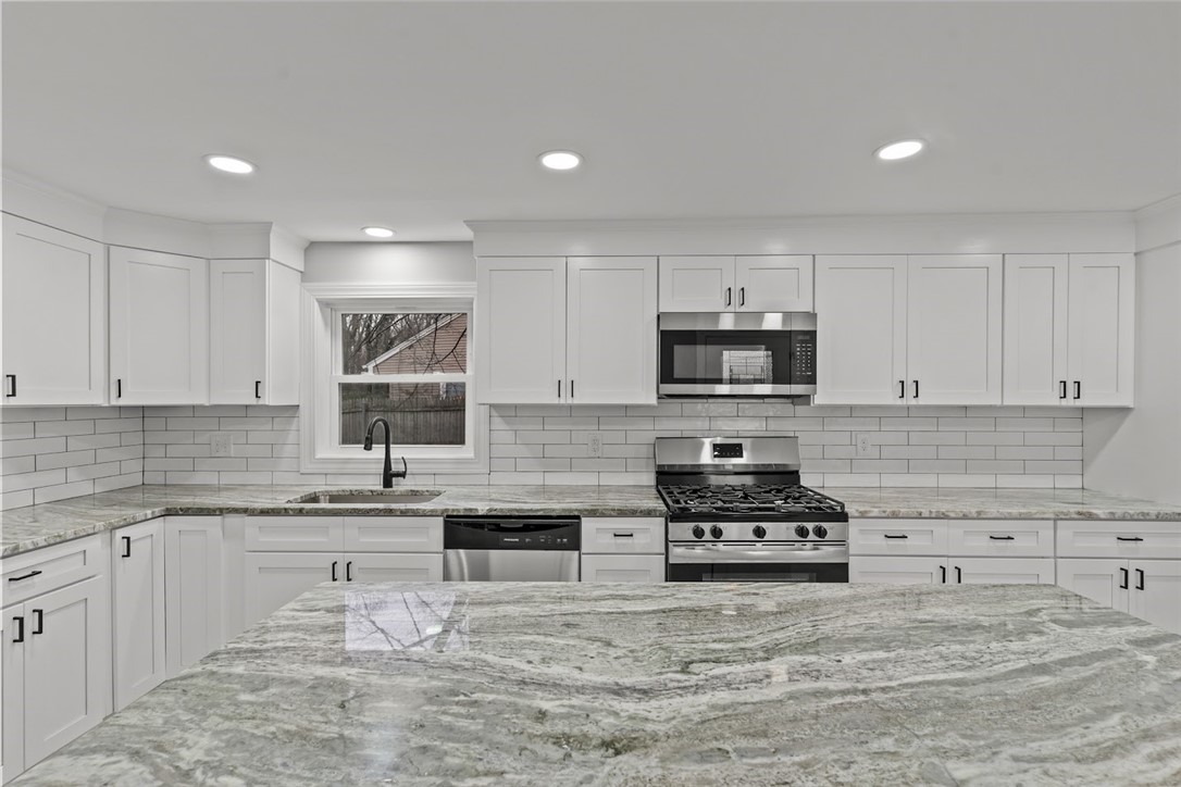 294 Miantonomo Drive Warwick, RI 02888 - Photo 42 of 49