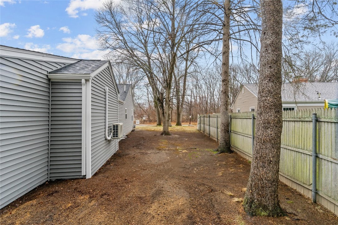 294 Miantonomo Drive Warwick, RI 02888 - Photo 9 of 49