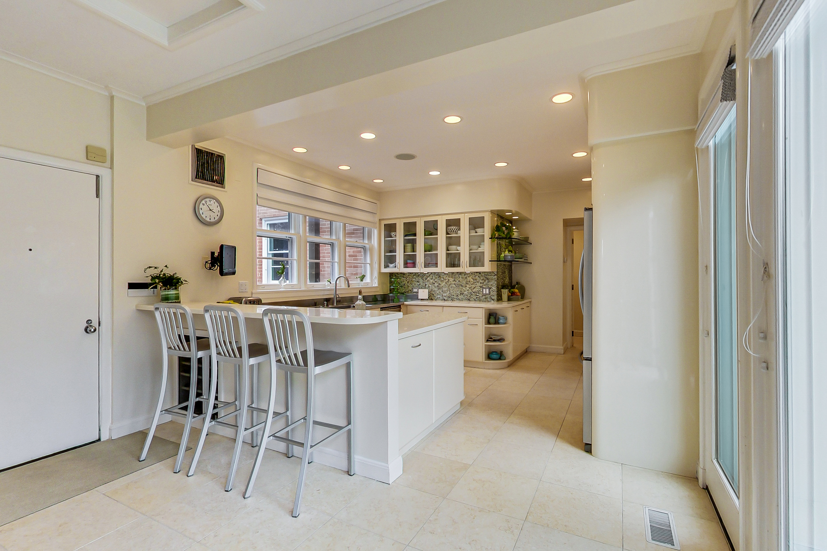 690 North Green Bay Road Lake Forest, IL 60045 - Photo 15 of 49